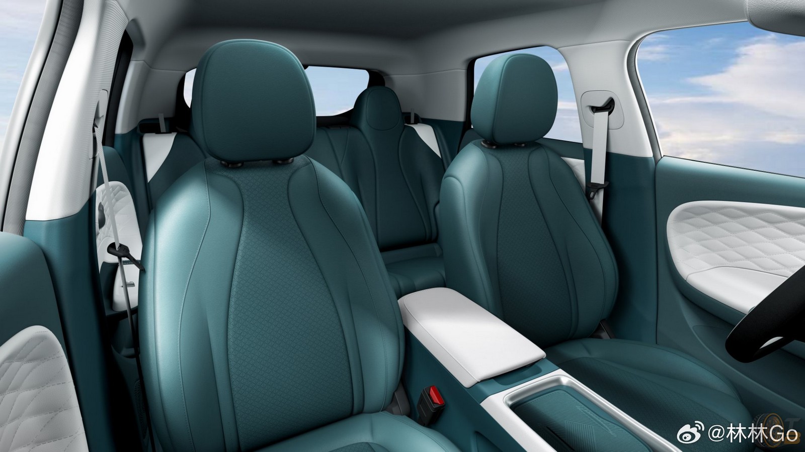 'Ông trùm' xe tải tại Việt Nam ra mắt xe điện giá chưa đến 300 triệu đồng: ngang cỡ Suzuki Swift, đi Hà Nội-Nghệ An chỉ trong 1 lần sạc- Ảnh 4. 'Ông trùm' xe tải tại Việt Nam ra mắt xe điện giá chưa đến 300 triệu đồng: ngang cỡ Suzuki Swift, đi Hà Nội-Nghệ An chỉ trong 1 lần sạc- Ảnh 4.