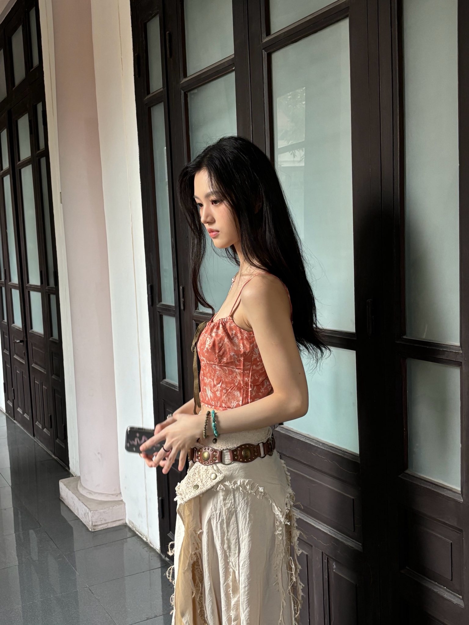 Thiên kim đẹp nhất Trung Quốc đang ở Hà Nội: Visual sang xịn dã man, ngắm góc nào cũng mê tít- Ảnh 18. Thiên kim đẹp nhất Trung Quốc đang ở Hà Nội: Visual sang xịn dã man, ngắm góc nào cũng mê tít- Ảnh 18.