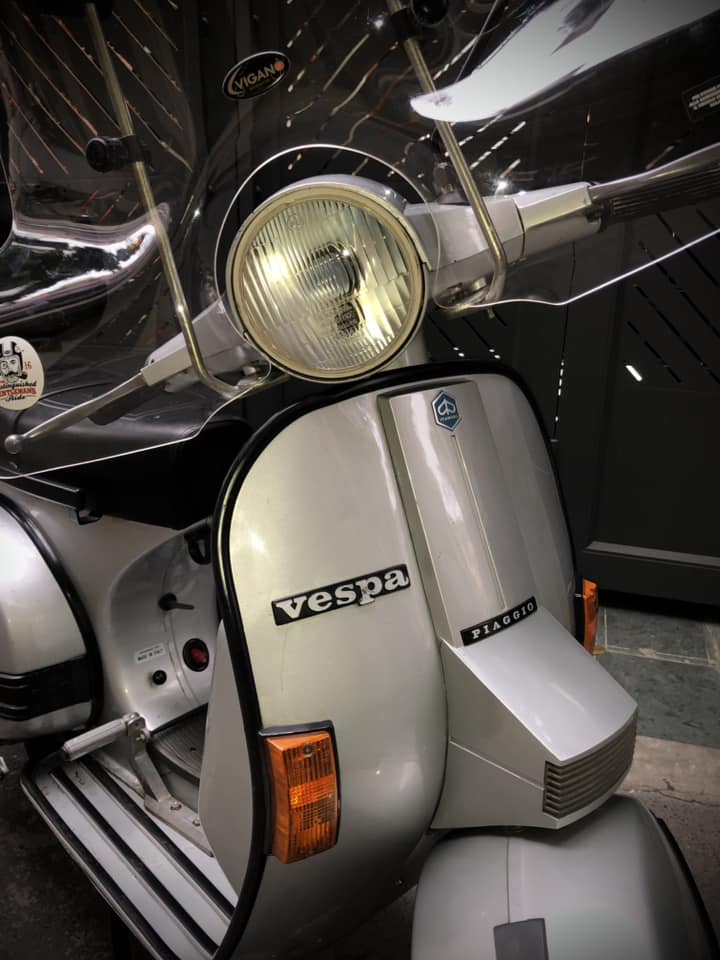 30 năm tuổi, Vespa PX150E vẫn được rao bán 170 triệu đồng, gấp đôi Honda SH- Ảnh 3. 30 năm tuổi, Vespa PX150E vẫn được rao bán 170 triệu đồng, gấp đôi Honda SH- Ảnh 3.