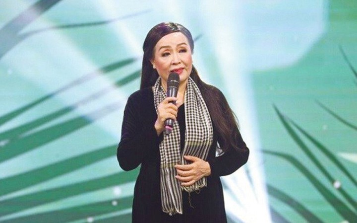 Nữ NSND nhạc đỏ có chồng là anh hùng phi công bắn hạ 6 máy bay địch- Ảnh 4. Nữ NSND nhạc đỏ có chồng là anh hùng phi công bắn hạ 6 máy bay địch- Ảnh 4.