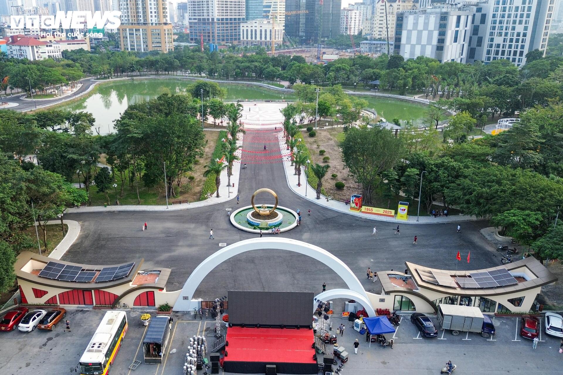 Được đầu tư cải tạo 66 tỷ đồng, công viên ở Hà Nội khang trang, khác lạ- Ảnh 4. Được đầu tư cải tạo 66 tỷ đồng, công viên ở Hà Nội khang trang, khác lạ- Ảnh 4.