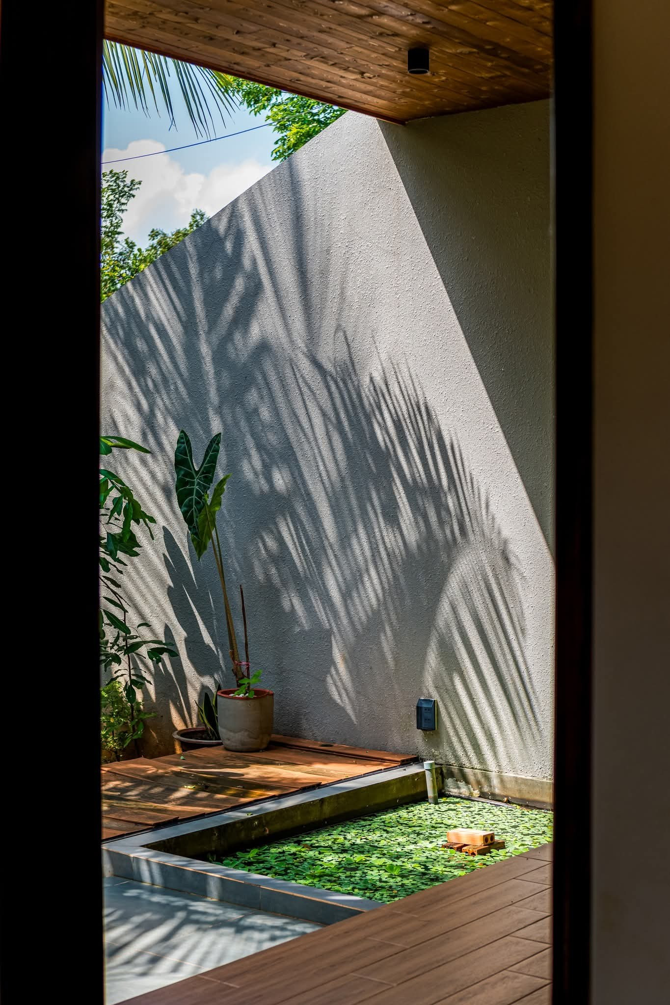 Thiết kế ngôi nhà 80m2 đầy ắp 'ký ức' con gái tặng mẹ- Ảnh 4. Thiết kế ngôi nhà 80m2 đầy ắp 'ký ức' con gái tặng mẹ- Ảnh 4.
