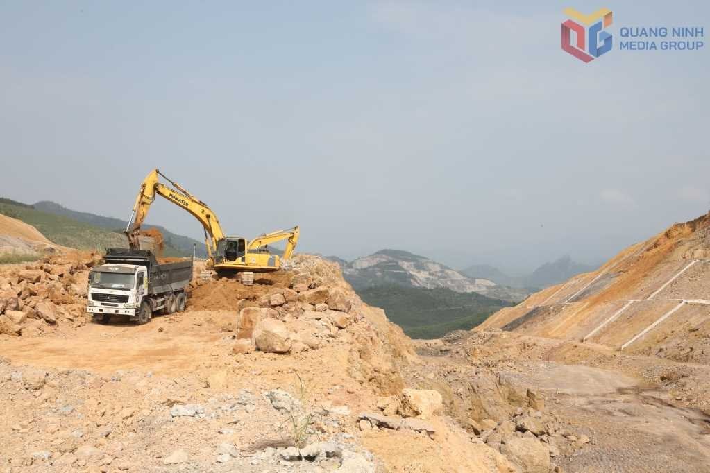 Mệnh lệnh từ công trường: Dự án 1.800 tỷ sắp "thay áo mới" cho tuyến cao tốc huyết mạch phía Bắc- Ảnh 3. Mệnh lệnh từ công trường: Dự án 1.800 tỷ sắp "thay áo mới" cho tuyến cao tốc huyết mạch phía Bắc- Ảnh 3.