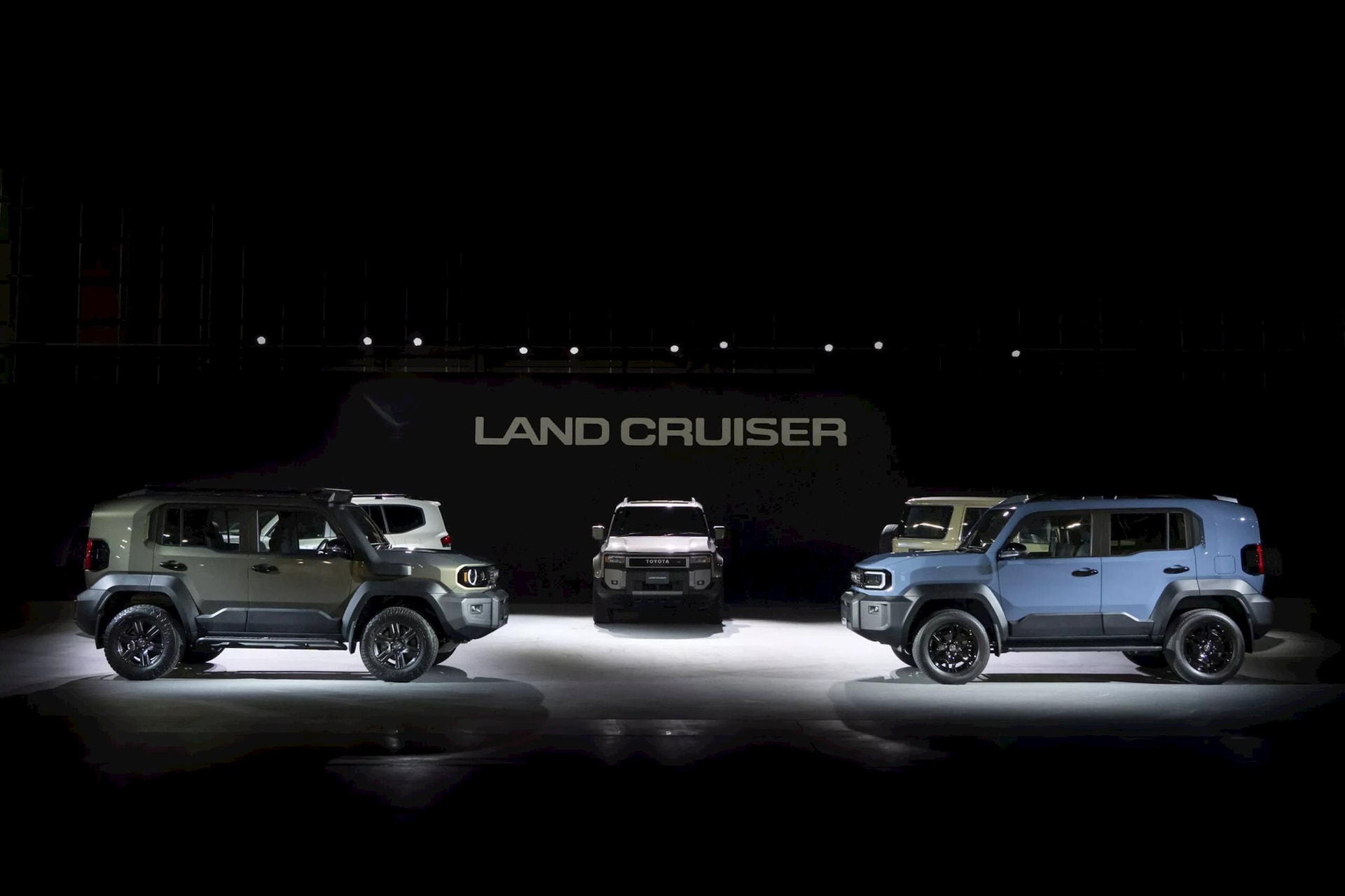 Đừng nhầm với xe Trung Quốc – đây là chiếc Land Cruiser Prado phiên bản ‘mini’ do chính Toyota ra mắt- Ảnh 2. Đừng nhầm với xe Trung Quốc – đây là chiếc Land Cruiser Prado phiên bản ‘mini’ do chính Toyota ra mắt- Ảnh 2.