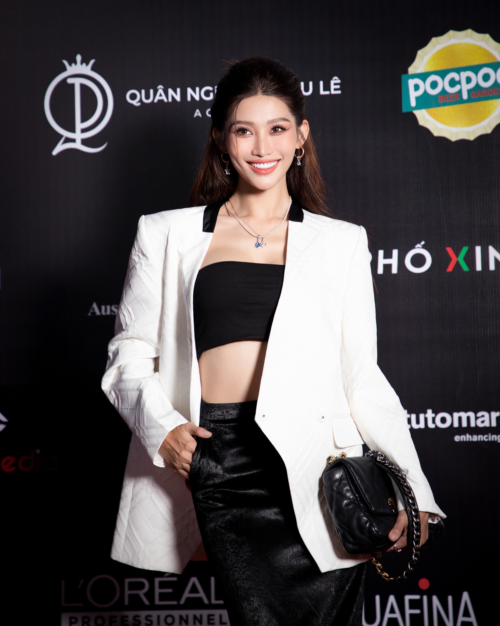 Chế Nguyễn Quỳnh Châu – “nàng dâu hào môn” giản dị bậc nhất Vbiz- Ảnh 4. Chế Nguyễn Quỳnh Châu – “nàng dâu hào môn” giản dị bậc nhất Vbiz- Ảnh 4.