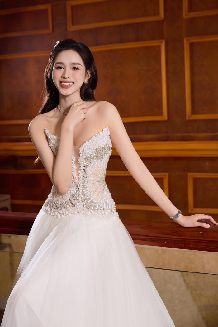 Trước "giờ G" đám cưới Đỗ Hà - thiếu gia tập đoàn Sơn Hải: Rạp cưới siêu khủng, cô dâu nôn nao!- Ảnh 7. Trước "giờ G" đám cưới Đỗ Hà - thiếu gia tập đoàn Sơn Hải: Rạp cưới siêu khủng, cô dâu nôn nao!- Ảnh 7.