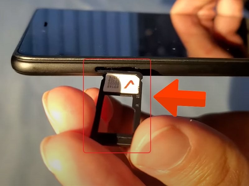 Lắp SIM vào điện thoại mới, người phụ nữ bất ngờ nhận được hàng loạt tin nhắn trừ tiền từ ngân hàng, hơn 200 triệu trong tài khoản bị rút sạch- Ảnh 1. Lắp SIM vào điện thoại mới, người phụ nữ bất ngờ nhận được hàng loạt tin nhắn trừ tiền từ ngân hàng, hơn 200 triệu trong tài khoản bị rút sạch- Ảnh 1.