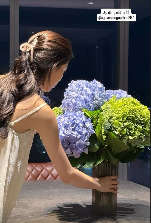 Thêm 1 Á hậu Sen Vàng được gả làm dâu nhà hào môn?- Ảnh 4. Thêm 1 Á hậu Sen Vàng được gả làm dâu nhà hào môn?- Ảnh 4.