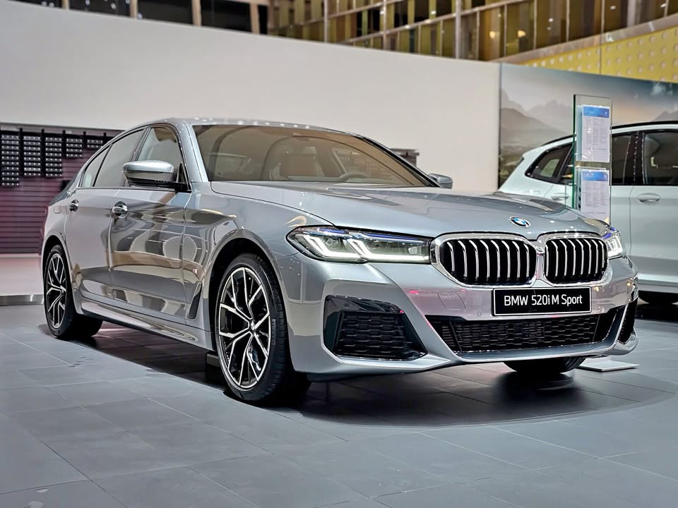 Bộ đôi BMW X4 và 5 Series giảm giá đến 480 triệu đồng tại đại lý, tiền dư ra đủ mua thêm Hyundai Grand i10 bản cao nhất- Ảnh 3.