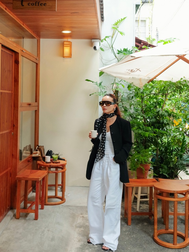 4 mỹ nhân Việt có style thu đông sành điệu nhất: Chị em có cả một cẩm nang mặc đẹp suốt mùa lạnh- Ảnh 19. 4 mỹ nhân Việt có style thu đông sành điệu nhất: Chị em có cả một cẩm nang mặc đẹp suốt mùa lạnh- Ảnh 19.