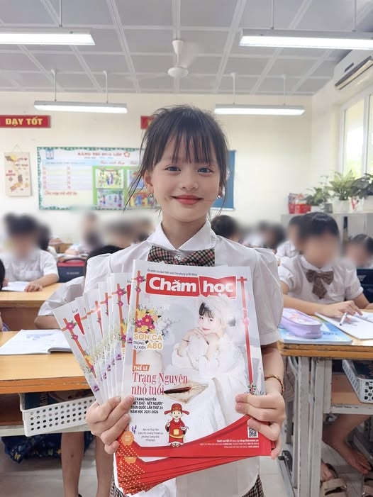 Bé gái 7 tuổi cực đắt show nhờ song ca với Mỹ Tâm tại Đại lễ 2/9- Ảnh 8. Bé gái 7 tuổi cực đắt show nhờ song ca với Mỹ Tâm tại Đại lễ 2/9- Ảnh 8.