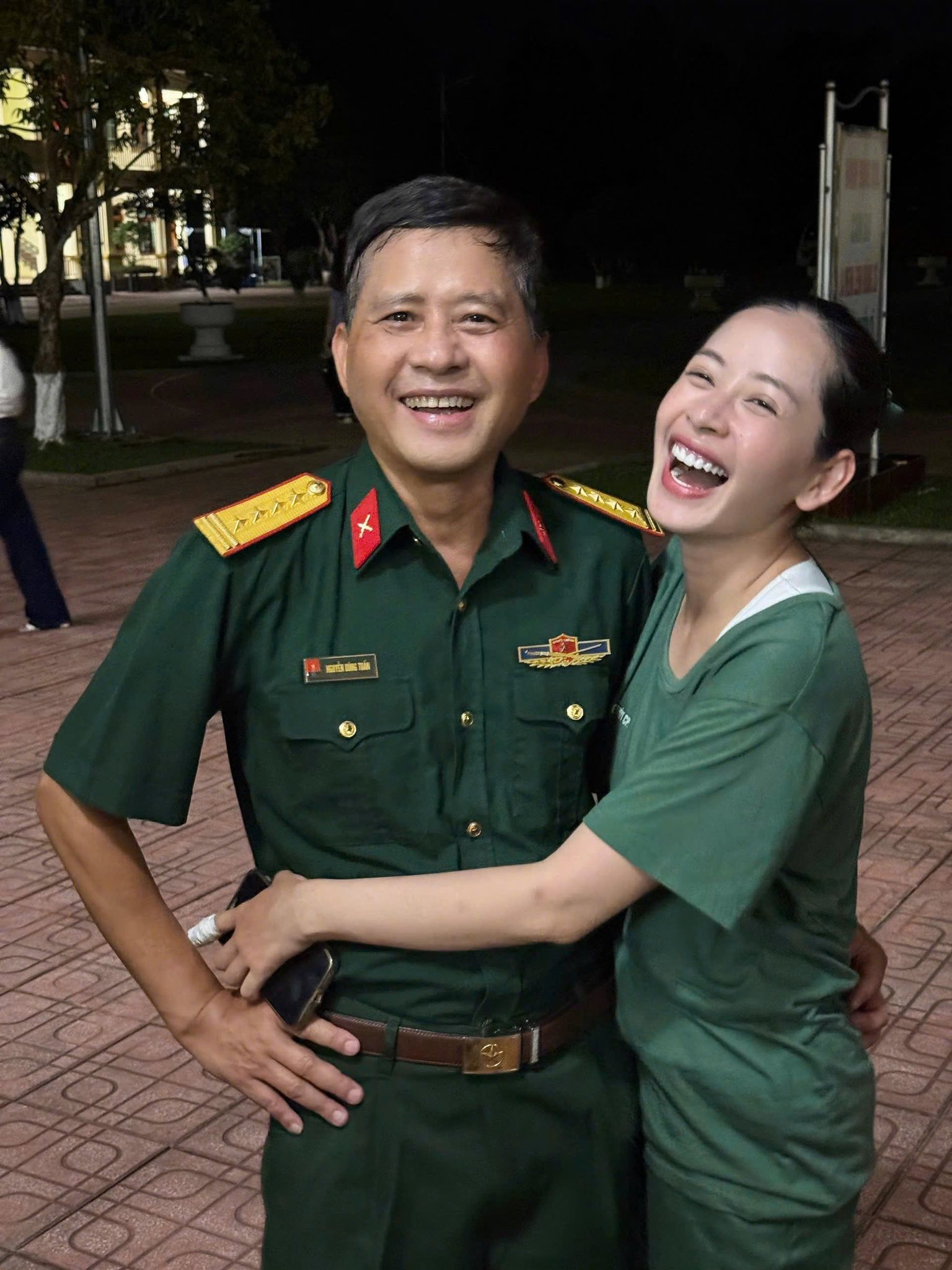 Chi Pu òa khóc- Ảnh 2. Chi Pu òa khóc- Ảnh 2.