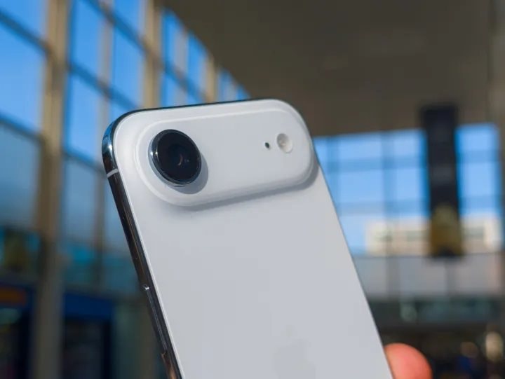 Chuyên gia review: "Tôi đã dùng hết các mẫu iPhone 17 năm nay, có một chiếc mà tôi sẽ không bao giờ mua"- Ảnh 2. Chuyên gia review: "Tôi đã dùng hết các mẫu iPhone 17 năm nay, có một chiếc mà tôi sẽ không bao giờ mua"- Ảnh 2.