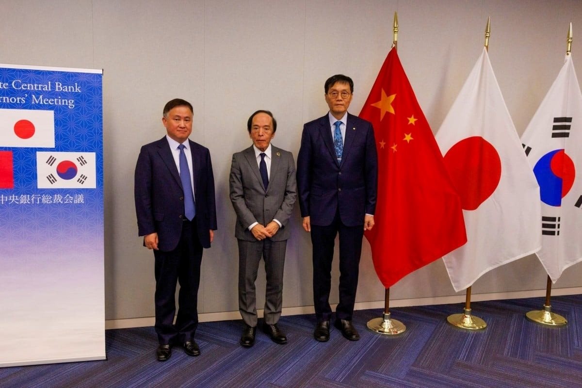 Giữa căng thẳng với Mỹ, nền kinh tế lớn nhất BRICS tìm cách bắt tay 2 đồng minh của Washington nhằm 'thoát ly' đô la Mỹ, kỳ vọng tạo 'bom tấn' giữa 3 nước chiếm 1/4 GDP toàn cầu- Ảnh 1.