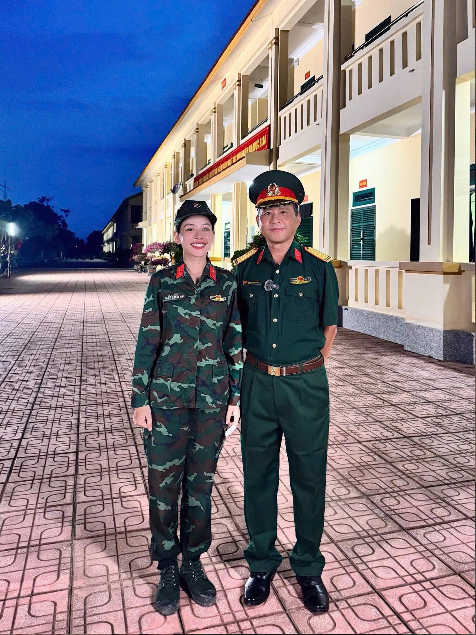 Chi Pu òa khóc- Ảnh 4. Chi Pu òa khóc- Ảnh 4.