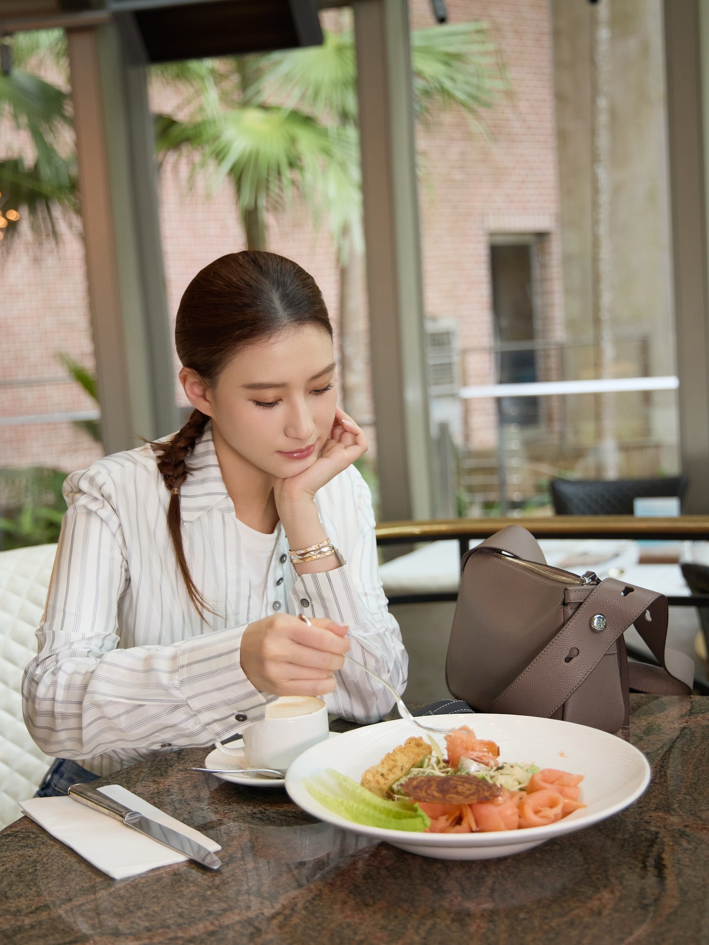 Bữa ăn 100 triệu đồng của Hà Siêu Liên- Ảnh 11. Bữa ăn 100 triệu đồng của Hà Siêu Liên- Ảnh 11.