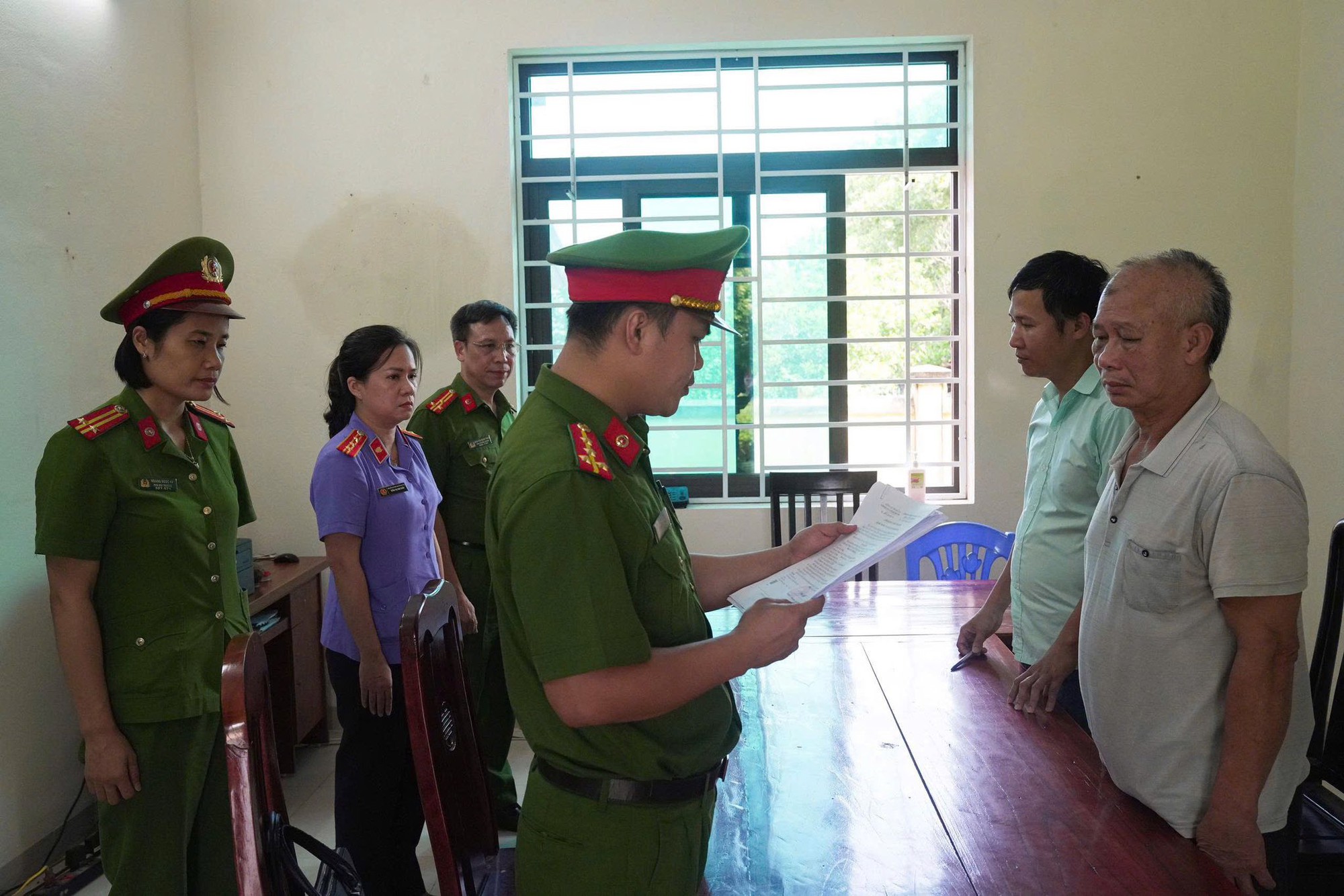 Bắt giam Phan Văn Phòng- Ảnh 1. Bắt giam Phan Văn Phòng- Ảnh 1.