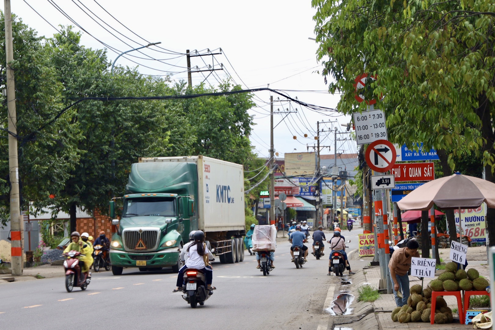 TP HCM yêu cầu không để dự án đường Nguyễn Duy Trinh chậm tiến độ- Ảnh 1. TP HCM yêu cầu không để dự án đường Nguyễn Duy Trinh chậm tiến độ- Ảnh 1.