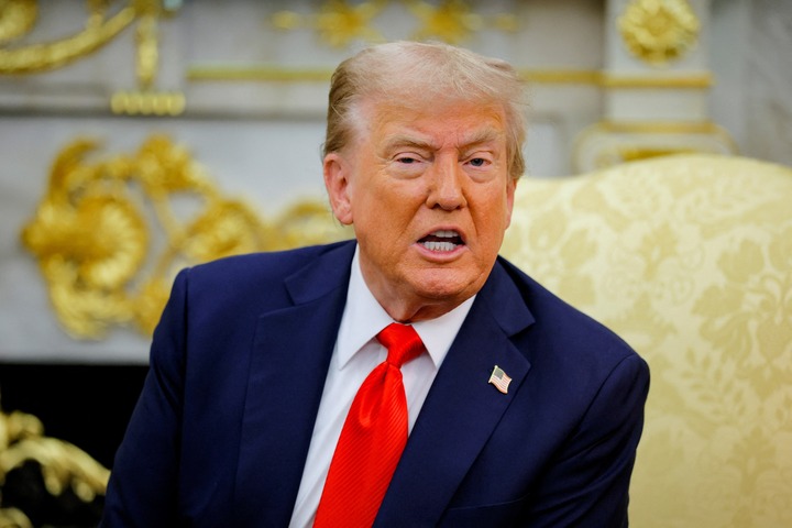 Tổng thống Trump cảnh báo áp thuế 155% với Trung Quốc- Ảnh 1. Tổng thống Trump cảnh báo áp thuế 155% với Trung Quốc- Ảnh 1.