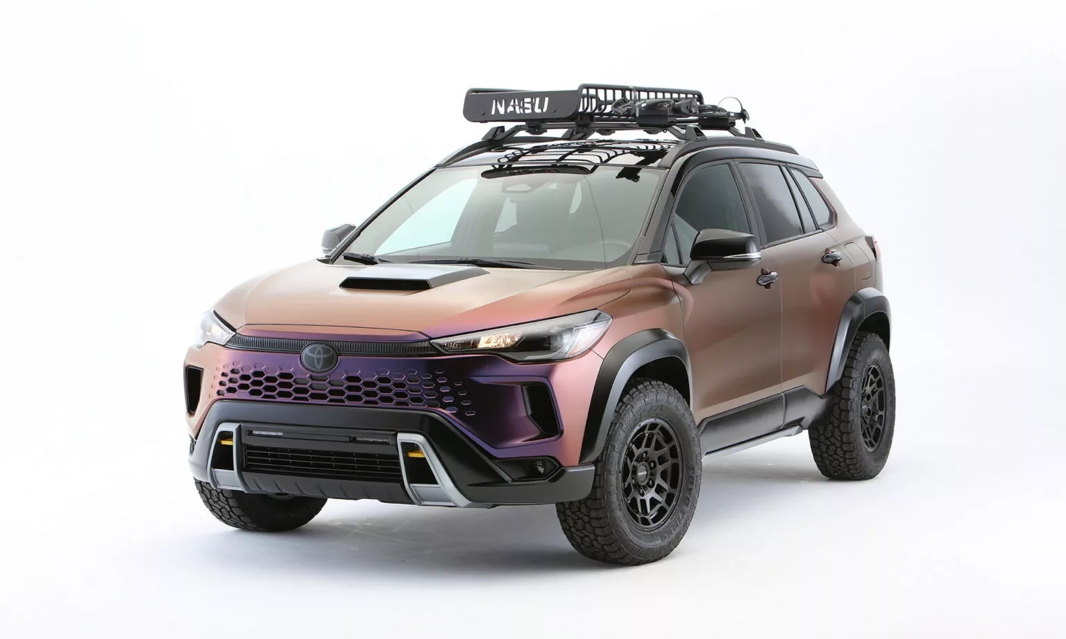 Toyota Corolla Cross bất ngờ thêm bản offroad: Gầm cao, lốp khủng, cốp thiết kế cực lạ, nhưng có chi tiết làm cho đẹp chứ không mấy tác dụng- Ảnh 1. Toyota Corolla Cross bất ngờ thêm bản offroad: Gầm cao, lốp khủng, cốp thiết kế cực lạ, nhưng có chi tiết làm cho đẹp chứ không mấy tác dụng- Ảnh 1.