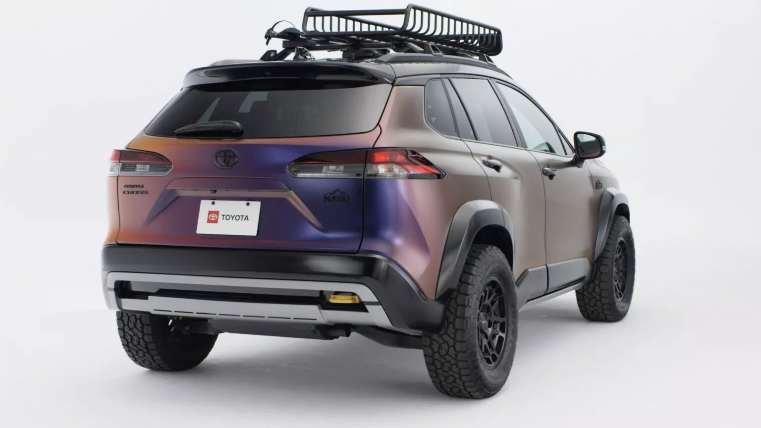 Toyota Corolla Cross bất ngờ thêm bản offroad: Gầm cao, lốp khủng, cốp thiết kế cực lạ, nhưng có chi tiết làm cho đẹp chứ không mấy tác dụng- Ảnh 5. Toyota Corolla Cross bất ngờ thêm bản offroad: Gầm cao, lốp khủng, cốp thiết kế cực lạ, nhưng có chi tiết làm cho đẹp chứ không mấy tác dụng- Ảnh 5.