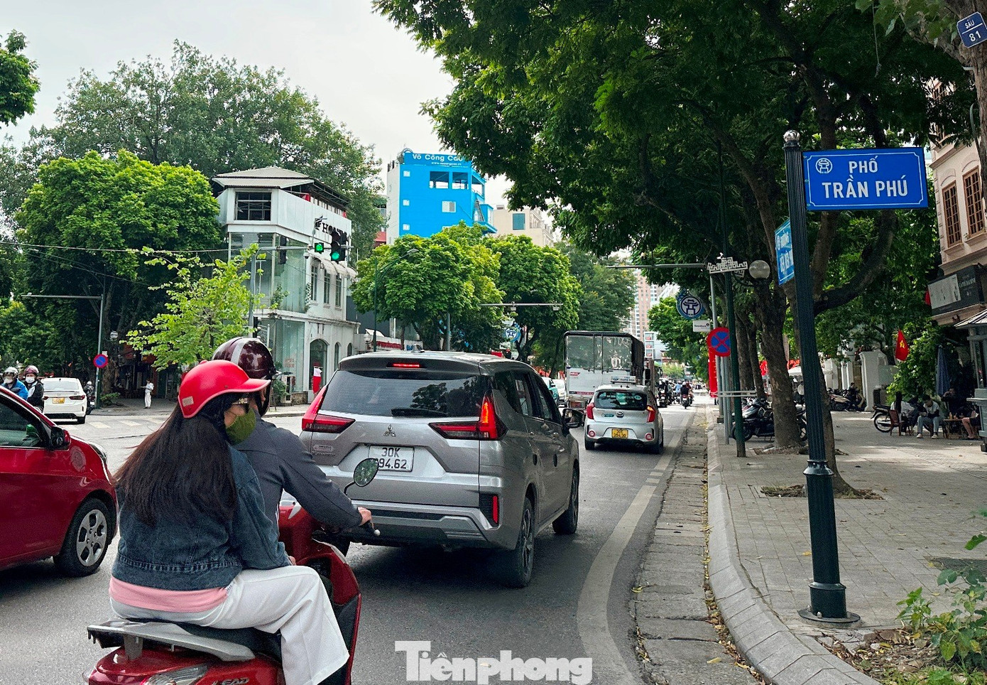 Thực trạng tại 4 'điểm đen' ùn tắc giao thông được Hà Nội ưu tiên xử lý- Ảnh 6. Thực trạng tại 4 'điểm đen' ùn tắc giao thông được Hà Nội ưu tiên xử lý- Ảnh 6.