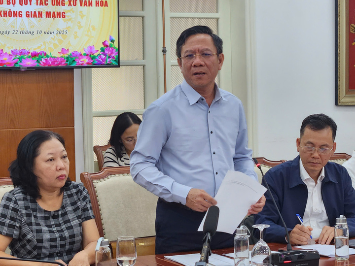 NSND Xuân Bắc: Quy định rõ việc dùng tên thật, địa chỉ thật trên mạng xã hội- Ảnh 2. NSND Xuân Bắc: Quy định rõ việc dùng tên thật, địa chỉ thật trên mạng xã hội- Ảnh 2.
