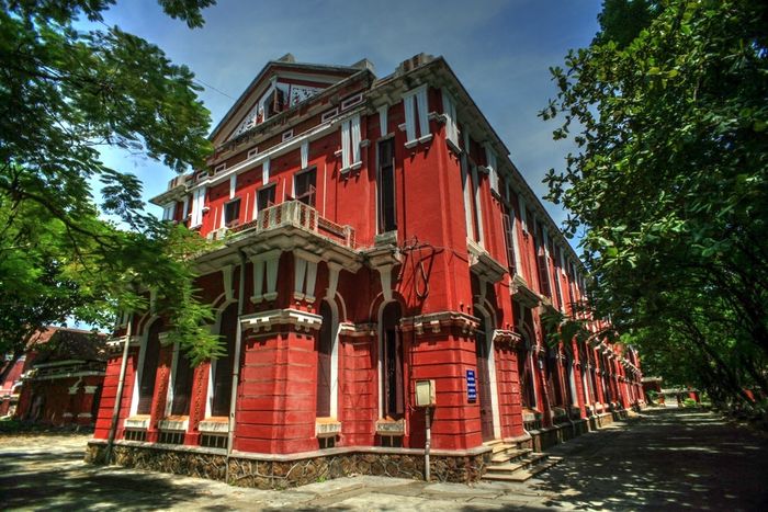 Đi đâu để tìm ngôi trường đỉnh cỡ này: Lập kỷ lục 8 lần đón cầu truyền hình, 3 lần vô địch Olympia, kiến trúc đẹp tựa châu Âu!- Ảnh 6. Đi đâu để tìm ngôi trường đỉnh cỡ này: Lập kỷ lục 8 lần đón cầu truyền hình, 3 lần vô địch Olympia, kiến trúc đẹp tựa châu Âu!- Ảnh 6.