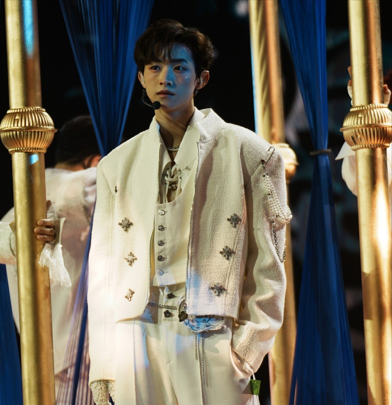 Ai đang hưởng lợi nhiều nhất ở show Anh trai?- Ảnh 5. Ai đang hưởng lợi nhiều nhất ở show Anh trai?- Ảnh 5.