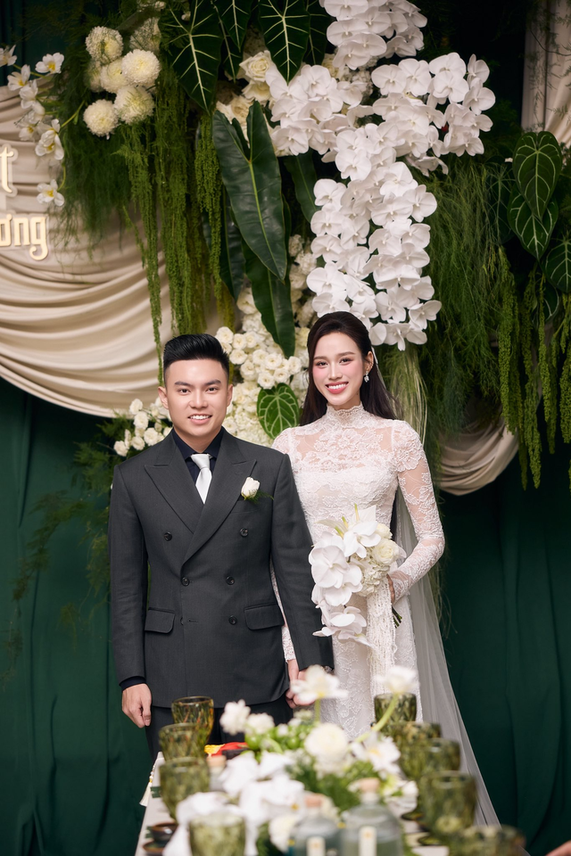 3 chi tiết CỰC ĐẮT trong đám cưới Hoa hậu Đỗ Thị Hà- Ảnh 5. 3 chi tiết CỰC ĐẮT trong đám cưới Hoa hậu Đỗ Thị Hà- Ảnh 5.