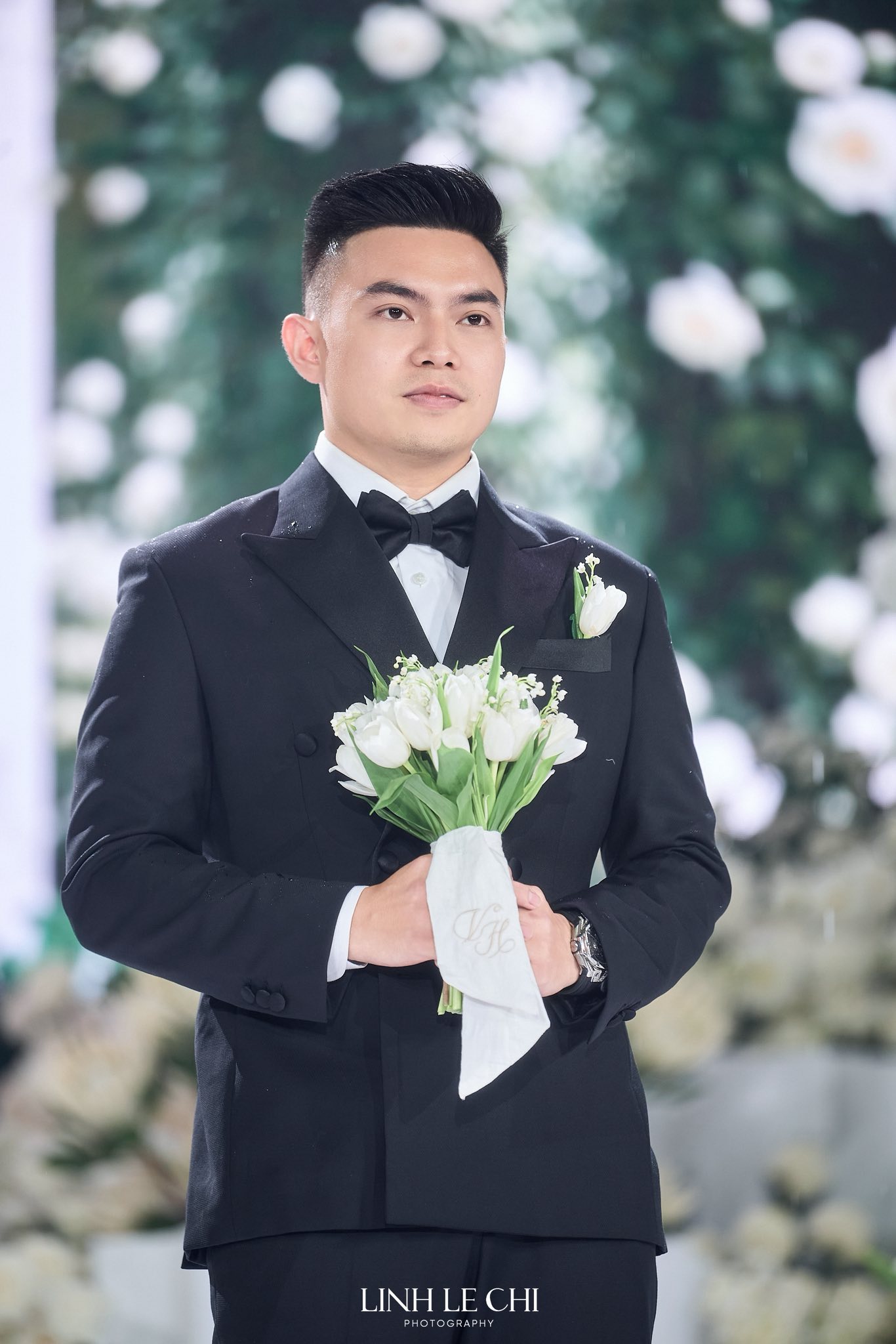 1 thứ "đắt nhất thế giới" xuất hiện trong lễ cưới Hoa hậu Đỗ Hà và thiếu gia tập đoàn Sơn Hải- Ảnh 1. 1 thứ "đắt nhất thế giới" xuất hiện trong lễ cưới Hoa hậu Đỗ Hà và thiếu gia tập đoàn Sơn Hải- Ảnh 1.