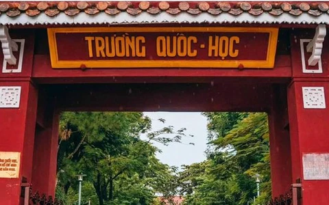 Đi đâu để tìm ngôi trường đỉnh cỡ này: Lập kỷ lục 8 lần đón cầu truyền hình, 3 lần vô địch Olympia, kiến trúc đẹp tựa châu Âu!- Ảnh 2. Đi đâu để tìm ngôi trường đỉnh cỡ này: Lập kỷ lục 8 lần đón cầu truyền hình, 3 lần vô địch Olympia, kiến trúc đẹp tựa châu Âu!- Ảnh 2.