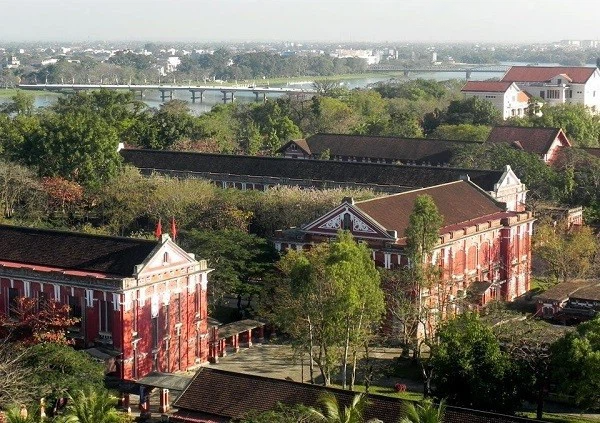 Đi đâu để tìm ngôi trường đỉnh cỡ này: Lập kỷ lục 8 lần đón cầu truyền hình, 3 lần vô địch Olympia, kiến trúc đẹp tựa châu Âu!- Ảnh 4. Đi đâu để tìm ngôi trường đỉnh cỡ này: Lập kỷ lục 8 lần đón cầu truyền hình, 3 lần vô địch Olympia, kiến trúc đẹp tựa châu Âu!- Ảnh 4.