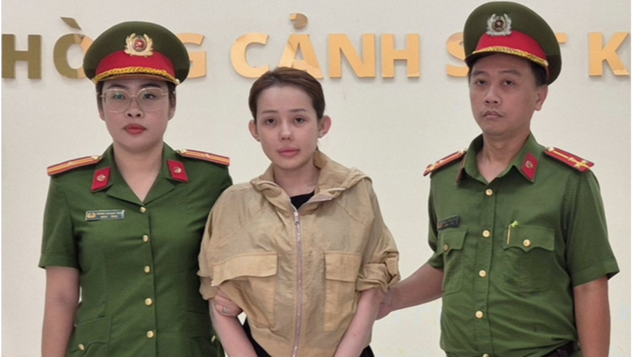 Vụ bắt Lương Bằng Quang: 2 người cùng bị khởi tố là ai?- Ảnh 1. Vụ bắt Lương Bằng Quang: 2 người cùng bị khởi tố là ai?- Ảnh 1.