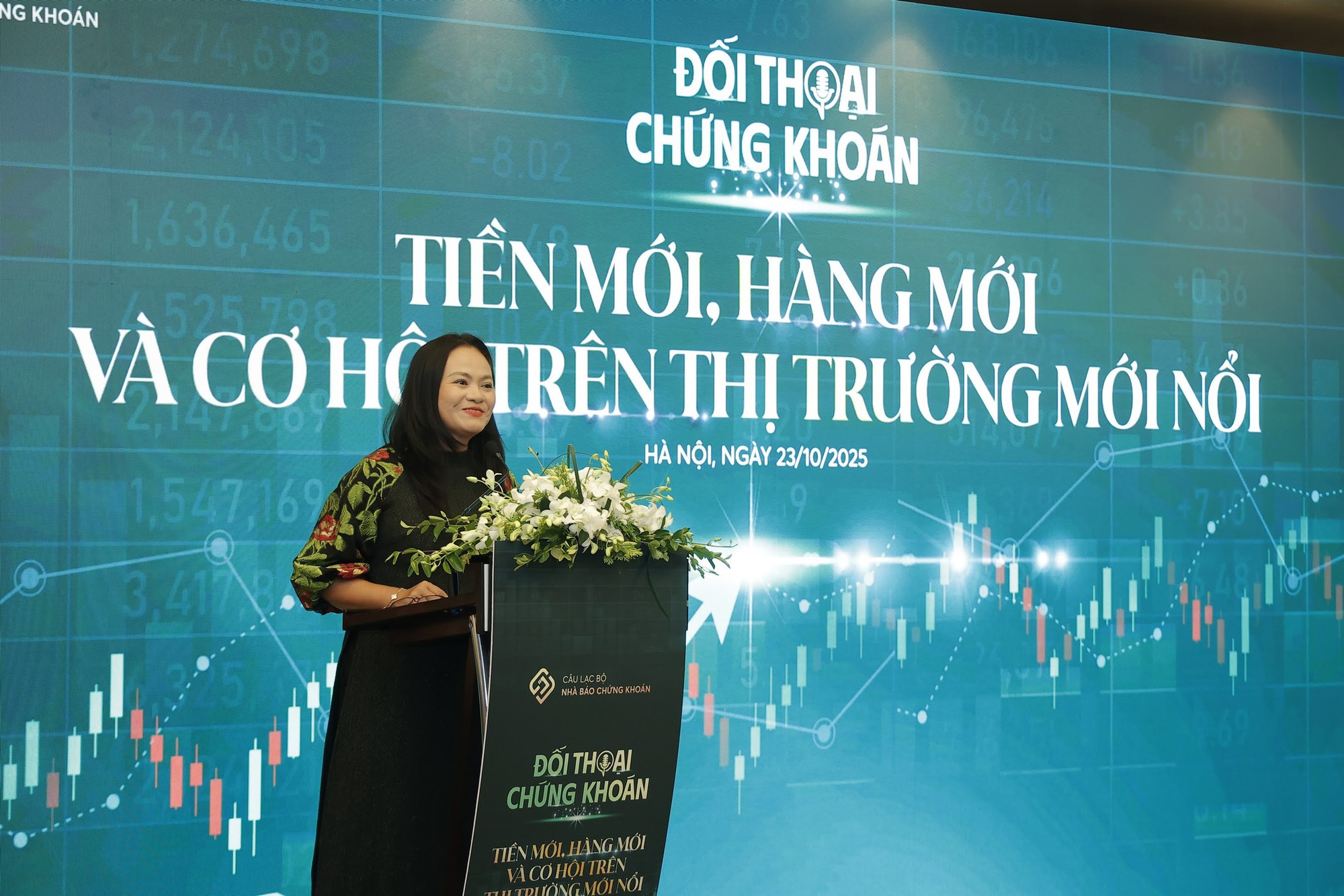Đại diện UBCKNN: Nhiều quỹ nghìn tỷ USD đang rất quan tâm đến chứng khoán Việt Nam sau nâng hạng- Ảnh 2. Đại diện UBCKNN: Nhiều quỹ nghìn tỷ USD đang rất quan tâm đến chứng khoán Việt Nam sau nâng hạng- Ảnh 2.