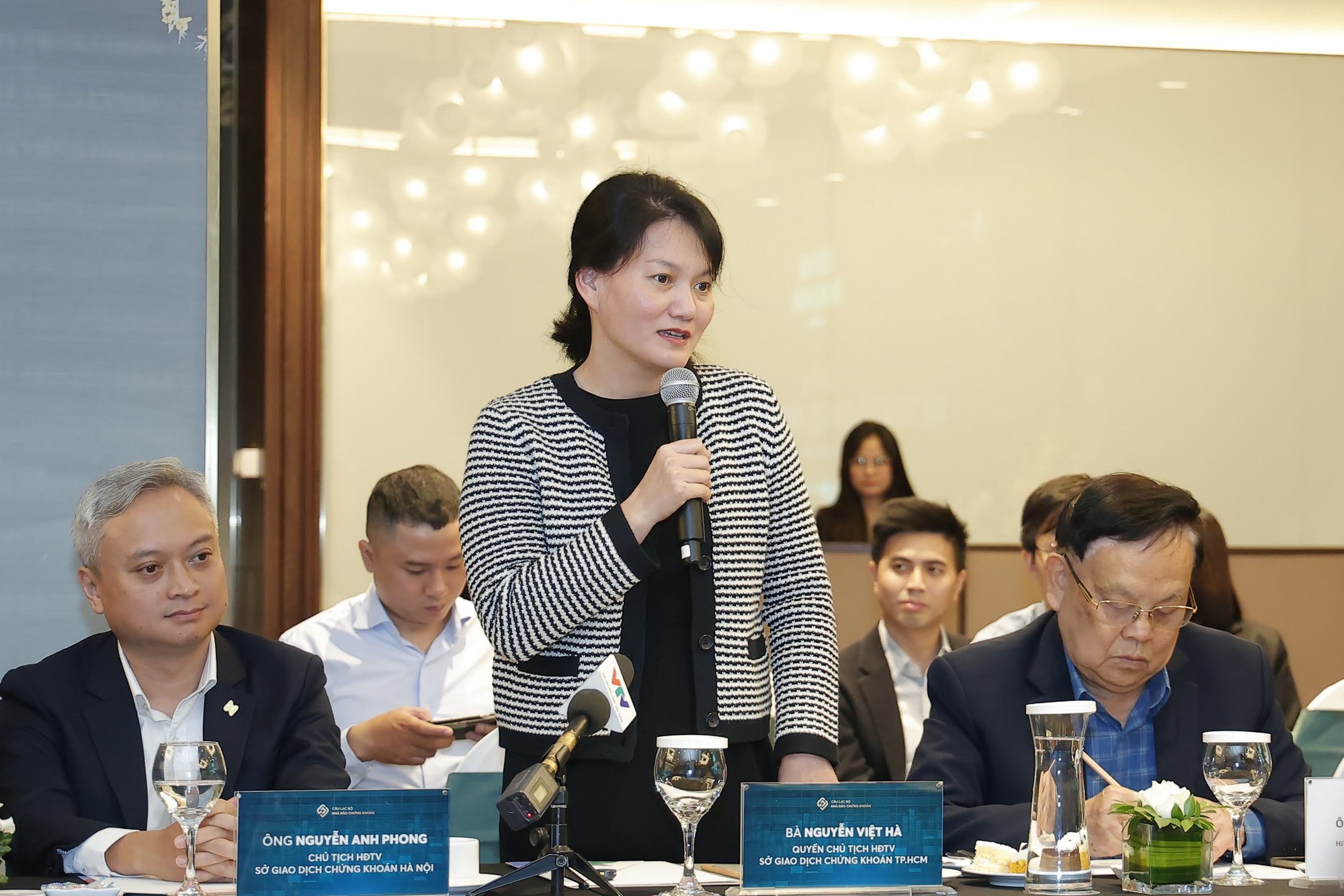 Đại diện UBCKNN: Nhiều quỹ nghìn tỷ USD đang rất quan tâm đến chứng khoán Việt Nam sau nâng hạng- Ảnh 2.