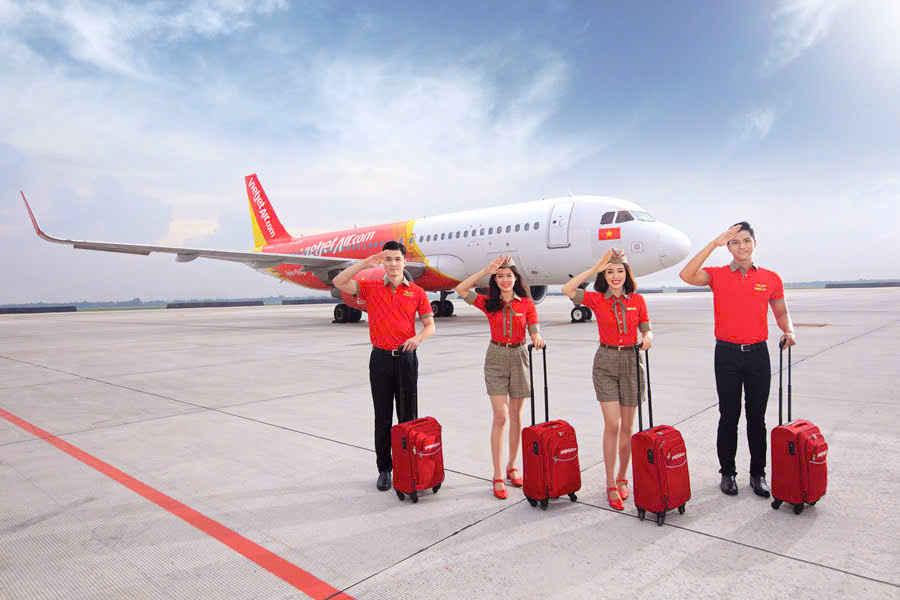 Đồng phục Vietjet Air được dân quốc tế khen nức nở vì đẹp- Ảnh 8. Đồng phục Vietjet Air được dân quốc tế khen nức nở vì đẹp- Ảnh 8.