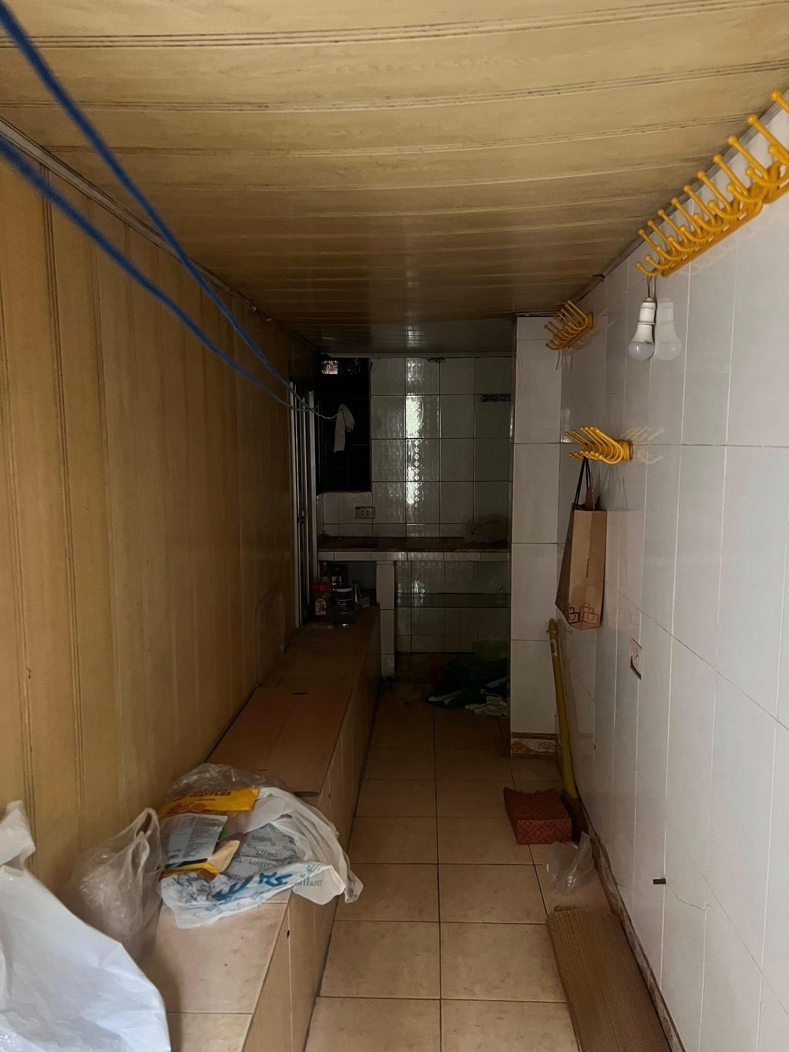 20m² giữa lòng Hà Nội vẫn có thể thành tổ ấm trong mơ: Câu chuyện cải tạo nửa tỷ đồng của vợ chồng trung niên khiến nhiều người thay đổi cách nhìn- Ảnh 4. 20m² giữa lòng Hà Nội vẫn có thể thành tổ ấm trong mơ: Câu chuyện cải tạo nửa tỷ đồng của vợ chồng trung niên khiến nhiều người thay đổi cách nhìn- Ảnh 4.