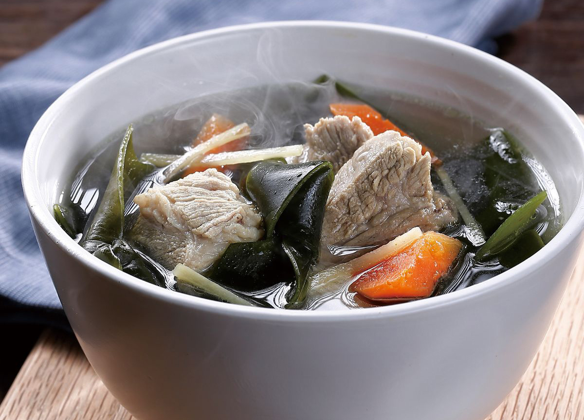 4 loại canh "dưỡng sinh" tuyệt vời mùa đông: Dễ nấu nhưng bổ phổi, ấm bụng, đẹp da còn tăng cường miễn dịch- Ảnh 4. 4 loại canh "dưỡng sinh" tuyệt vời mùa đông: Dễ nấu nhưng bổ phổi, ấm bụng, đẹp da còn tăng cường miễn dịch- Ảnh 4.
