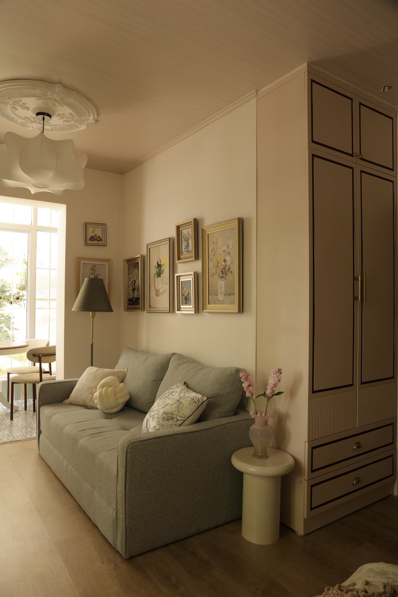 20m² giữa lòng Hà Nội vẫn có thể thành tổ ấm trong mơ: Câu chuyện cải tạo nửa tỷ đồng của vợ chồng trung niên khiến nhiều người thay đổi cách nhìn- Ảnh 10. 20m² giữa lòng Hà Nội vẫn có thể thành tổ ấm trong mơ: Câu chuyện cải tạo nửa tỷ đồng của vợ chồng trung niên khiến nhiều người thay đổi cách nhìn- Ảnh 10.