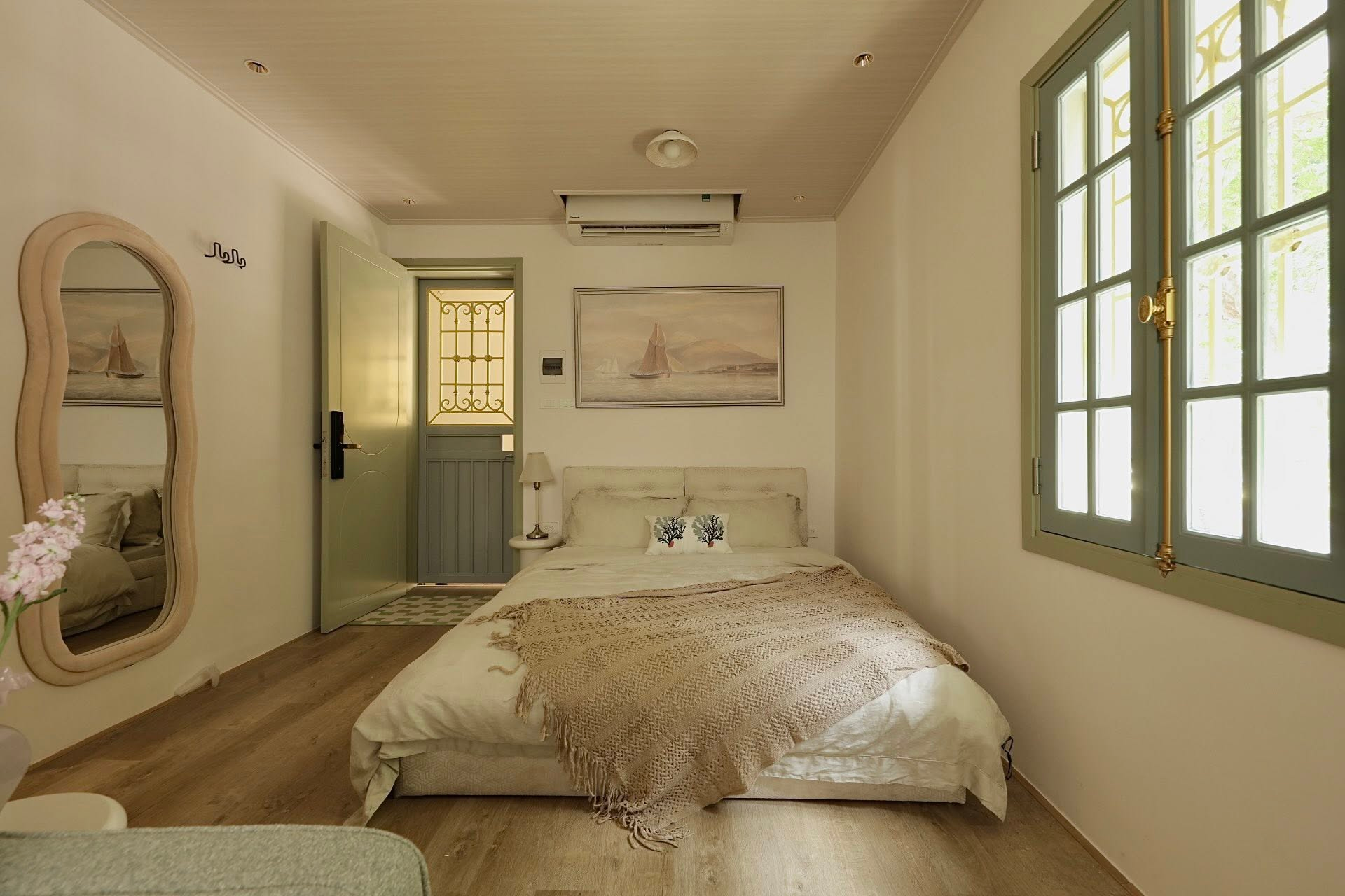 20m² giữa lòng Hà Nội vẫn có thể thành tổ ấm trong mơ: Câu chuyện cải tạo nửa tỷ đồng của vợ chồng trung niên khiến nhiều người thay đổi cách nhìn- Ảnh 23. 20m² giữa lòng Hà Nội vẫn có thể thành tổ ấm trong mơ: Câu chuyện cải tạo nửa tỷ đồng của vợ chồng trung niên khiến nhiều người thay đổi cách nhìn- Ảnh 23.