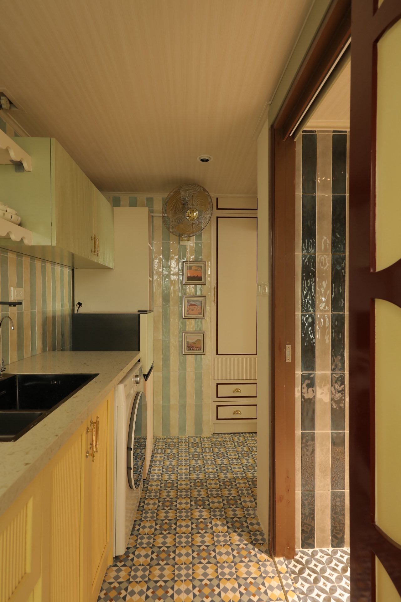 20m² giữa lòng Hà Nội vẫn có thể thành tổ ấm trong mơ: Câu chuyện cải tạo nửa tỷ đồng của vợ chồng trung niên khiến nhiều người thay đổi cách nhìn- Ảnh 11. 20m² giữa lòng Hà Nội vẫn có thể thành tổ ấm trong mơ: Câu chuyện cải tạo nửa tỷ đồng của vợ chồng trung niên khiến nhiều người thay đổi cách nhìn- Ảnh 11.