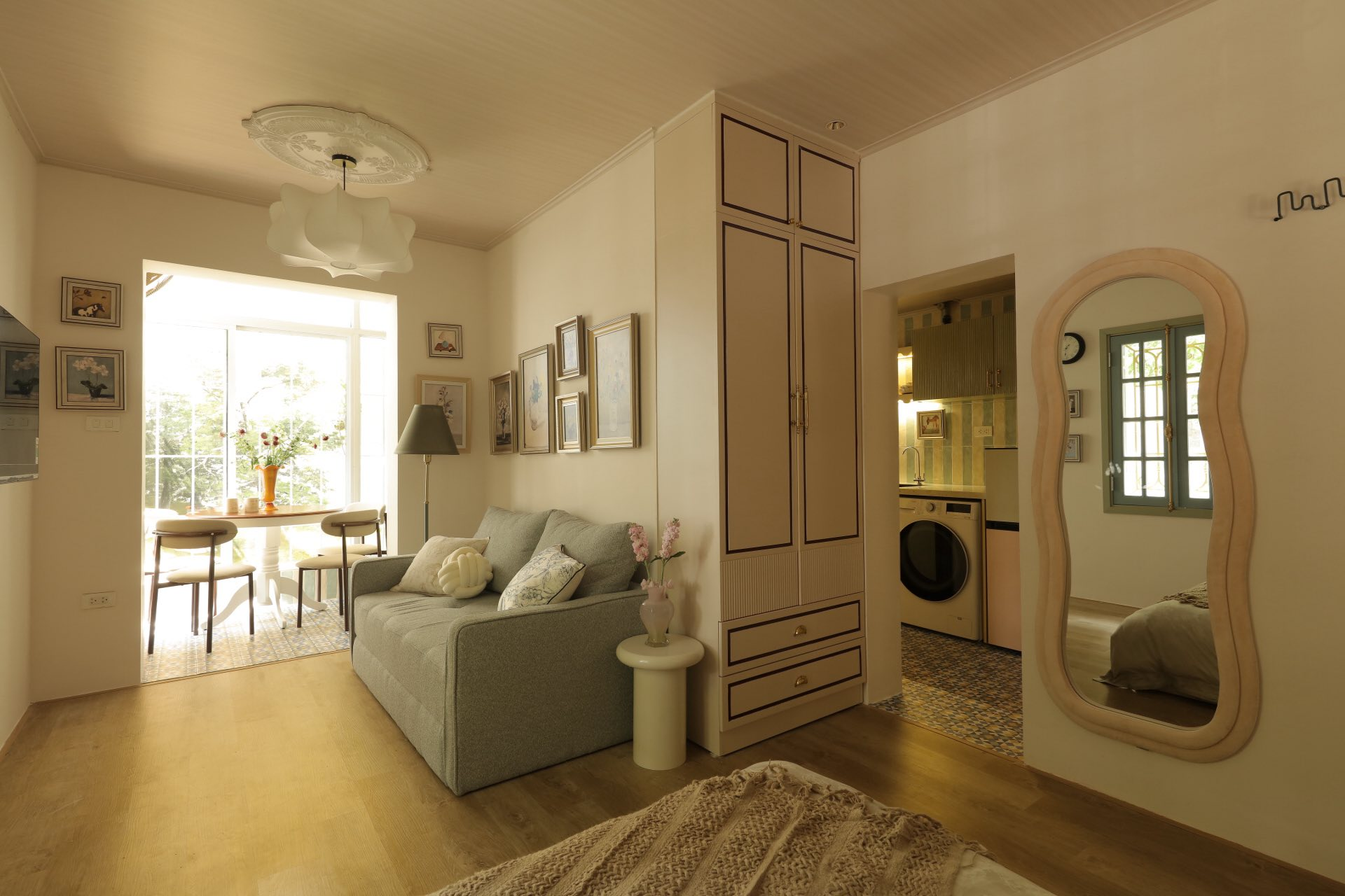 20m² giữa lòng Hà Nội vẫn có thể thành tổ ấm trong mơ: Câu chuyện cải tạo nửa tỷ đồng của vợ chồng trung niên khiến nhiều người thay đổi cách nhìn- Ảnh 17. 20m² giữa lòng Hà Nội vẫn có thể thành tổ ấm trong mơ: Câu chuyện cải tạo nửa tỷ đồng của vợ chồng trung niên khiến nhiều người thay đổi cách nhìn- Ảnh 17.