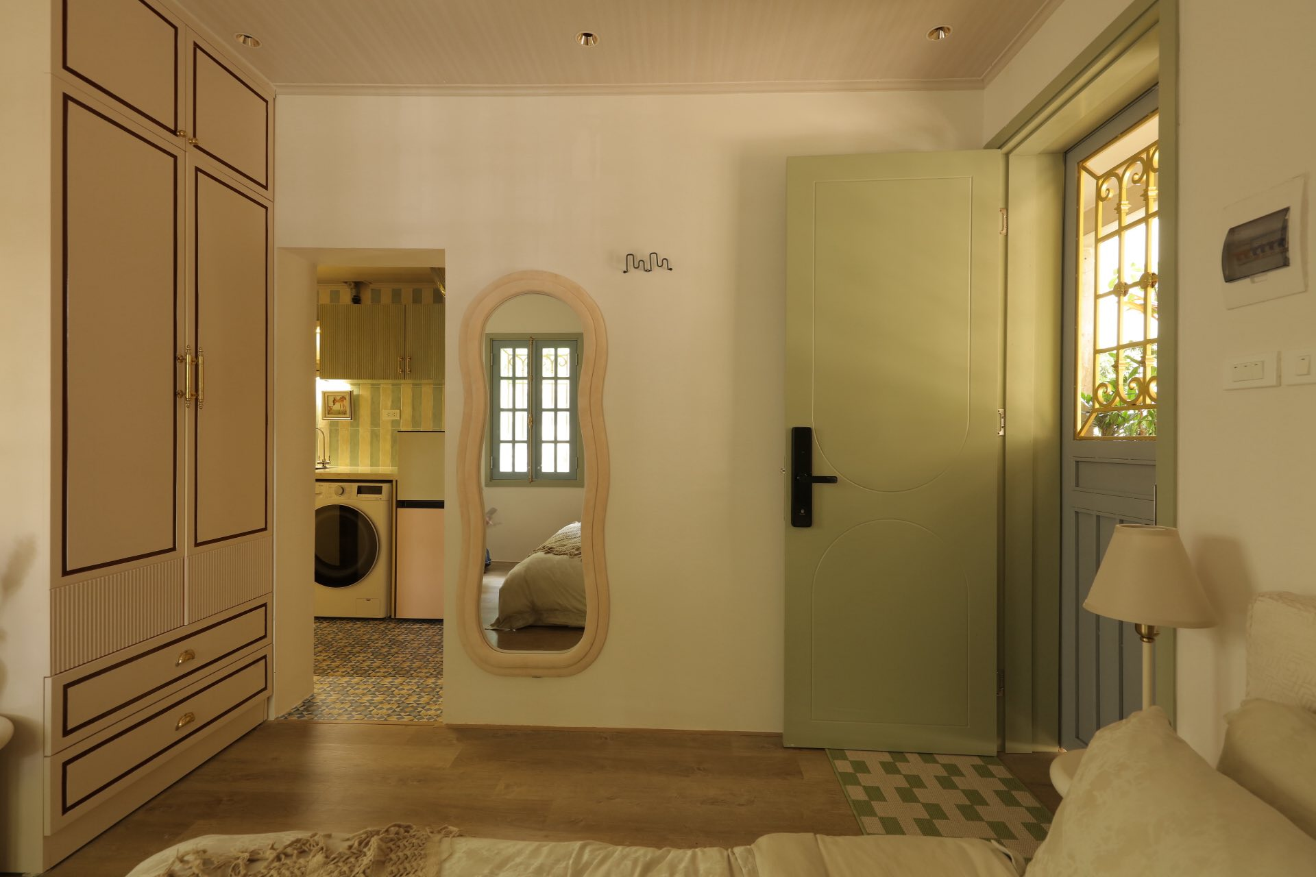 20m² giữa lòng Hà Nội vẫn có thể thành tổ ấm trong mơ: Câu chuyện cải tạo nửa tỷ đồng của vợ chồng trung niên khiến nhiều người thay đổi cách nhìn- Ảnh 8. 20m² giữa lòng Hà Nội vẫn có thể thành tổ ấm trong mơ: Câu chuyện cải tạo nửa tỷ đồng của vợ chồng trung niên khiến nhiều người thay đổi cách nhìn- Ảnh 8.
