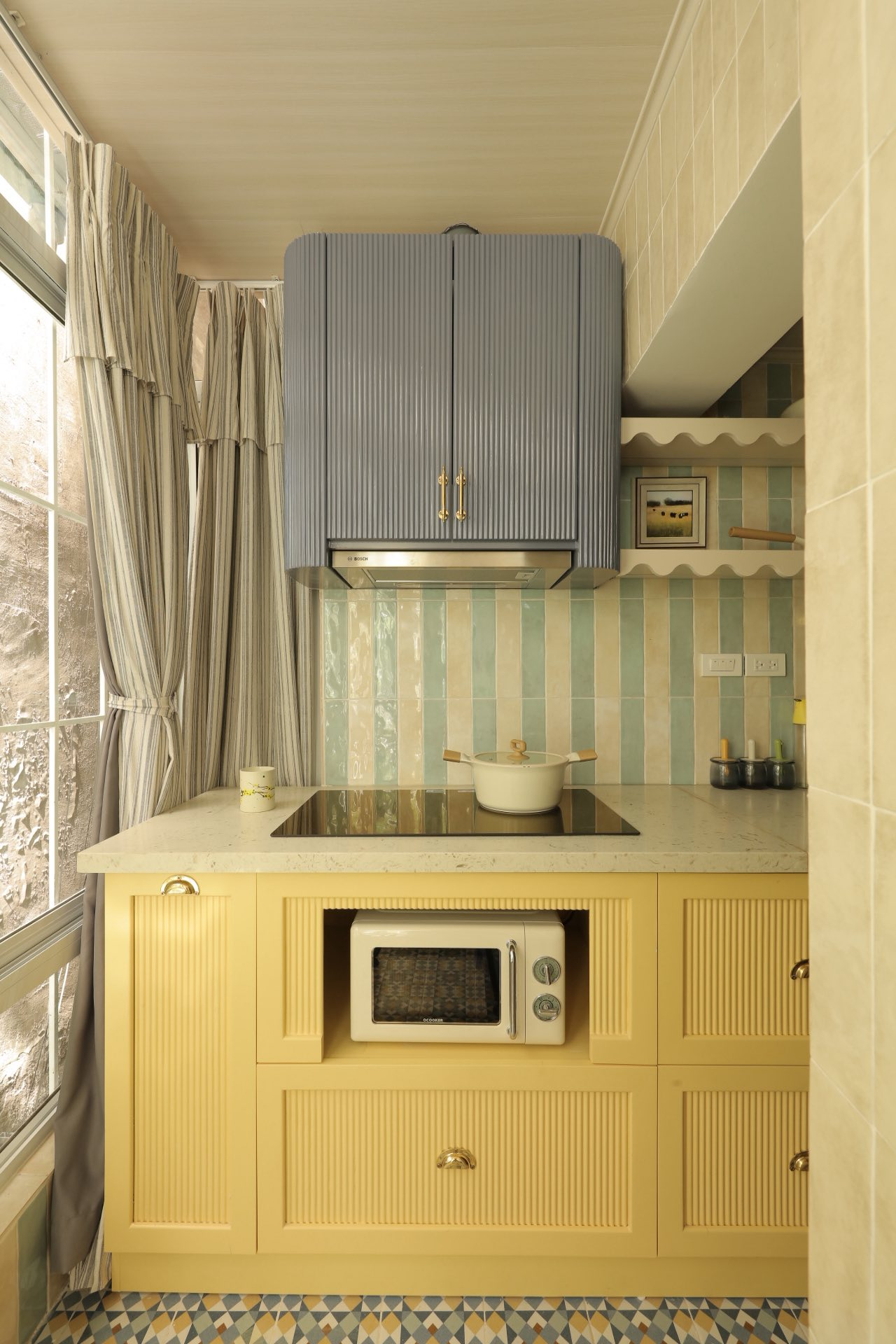 20m² giữa lòng Hà Nội vẫn có thể thành tổ ấm trong mơ: Câu chuyện cải tạo nửa tỷ đồng của vợ chồng trung niên khiến nhiều người thay đổi cách nhìn- Ảnh 12. 20m² giữa lòng Hà Nội vẫn có thể thành tổ ấm trong mơ: Câu chuyện cải tạo nửa tỷ đồng của vợ chồng trung niên khiến nhiều người thay đổi cách nhìn- Ảnh 12.