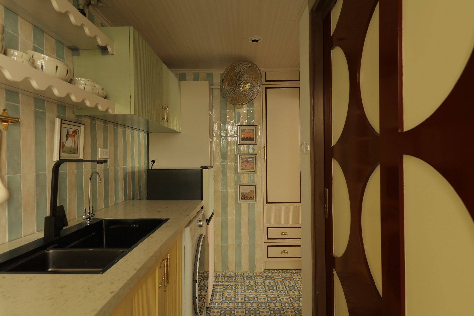20m² giữa lòng Hà Nội vẫn có thể thành tổ ấm trong mơ: Câu chuyện cải tạo nửa tỷ đồng của vợ chồng trung niên khiến nhiều người thay đổi cách nhìn- Ảnh 21. 20m² giữa lòng Hà Nội vẫn có thể thành tổ ấm trong mơ: Câu chuyện cải tạo nửa tỷ đồng của vợ chồng trung niên khiến nhiều người thay đổi cách nhìn- Ảnh 21.