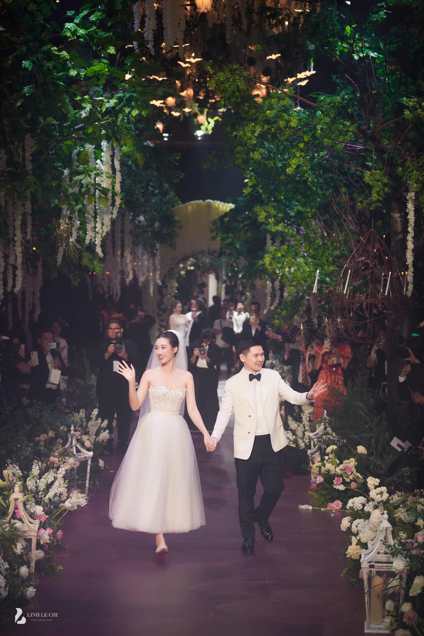 Đỗ Mỹ Linh và chồng Chủ tịch kỉ niệm 3 năm ngày cưới ngọt ngào, chẳng rầm rộ phô trương nhưng cực hạnh phúc- Ảnh 5.