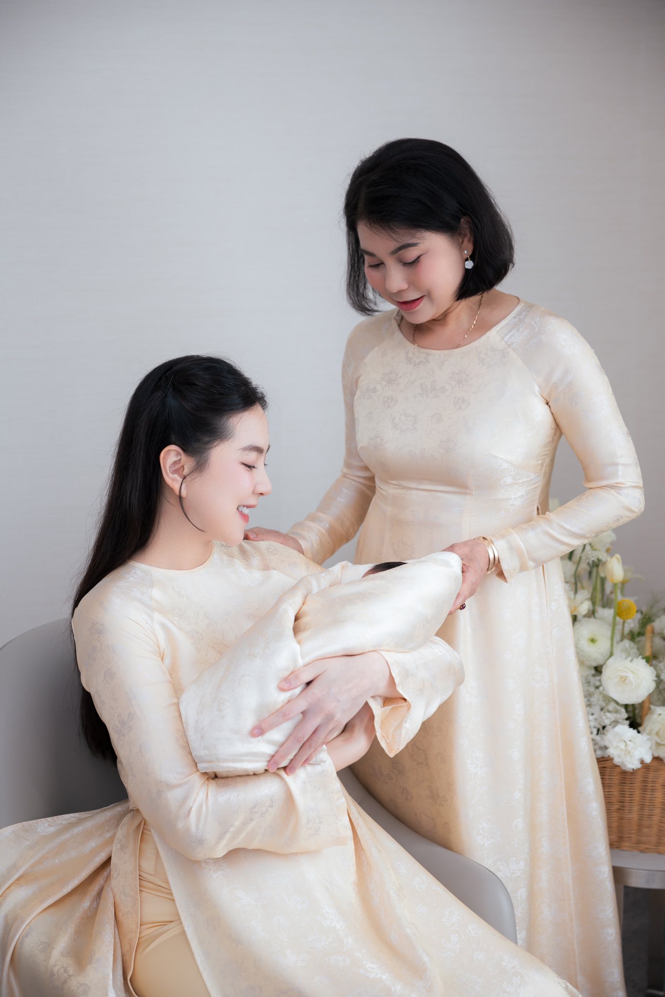 Cuộc sống của nữ “MC xinh đẹp nhất VTV” với chồng 2 trong lâu đài nghìn m2 ở Bắc Ninh- Ảnh 6. Cuộc sống của nữ “MC xinh đẹp nhất VTV” với chồng 2 trong lâu đài nghìn m2 ở Bắc Ninh- Ảnh 6.