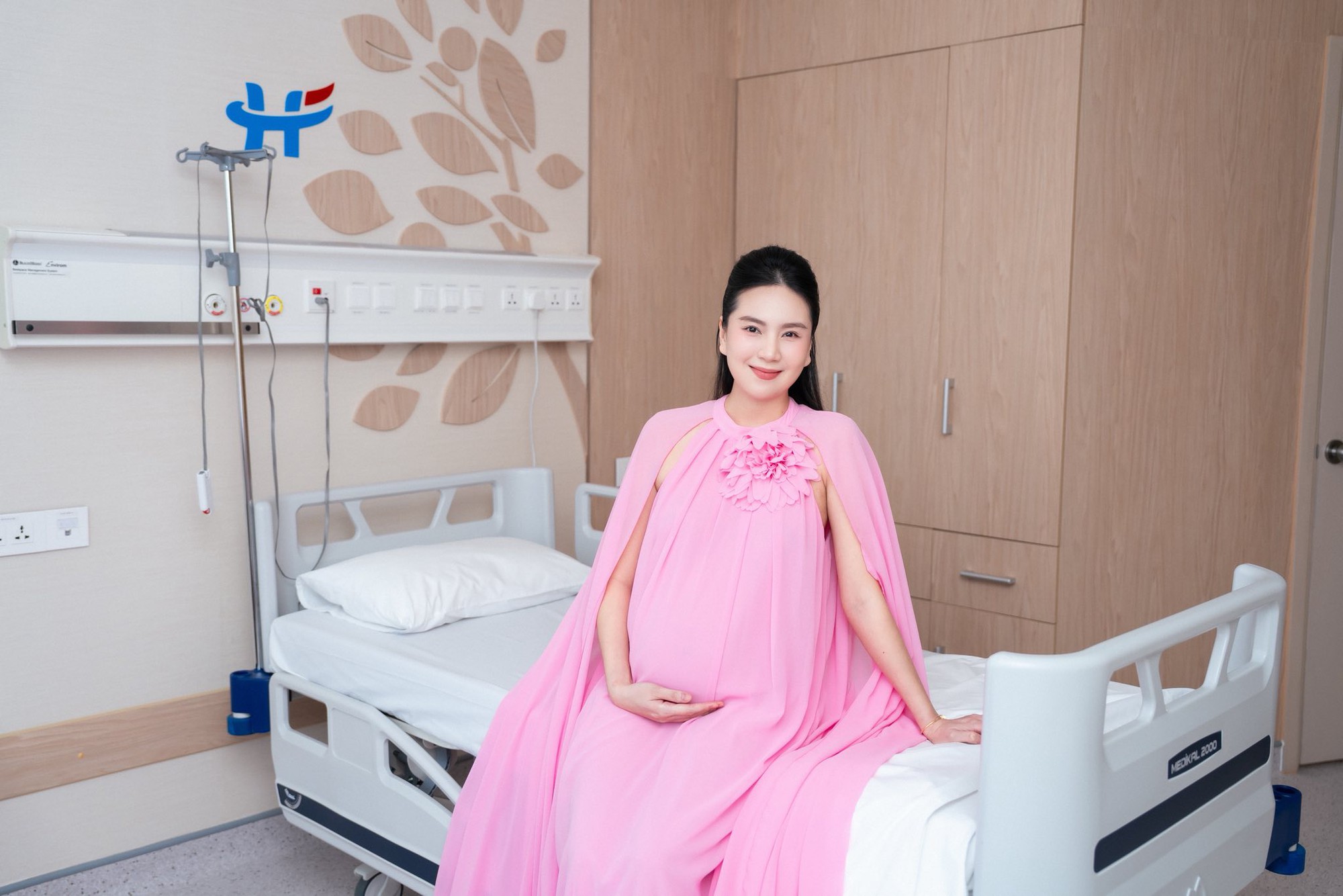 Cuộc sống của nữ “MC xinh đẹp nhất VTV” với chồng 2 trong lâu đài nghìn m2 ở Bắc Ninh- Ảnh 4. Cuộc sống của nữ “MC xinh đẹp nhất VTV” với chồng 2 trong lâu đài nghìn m2 ở Bắc Ninh- Ảnh 4.