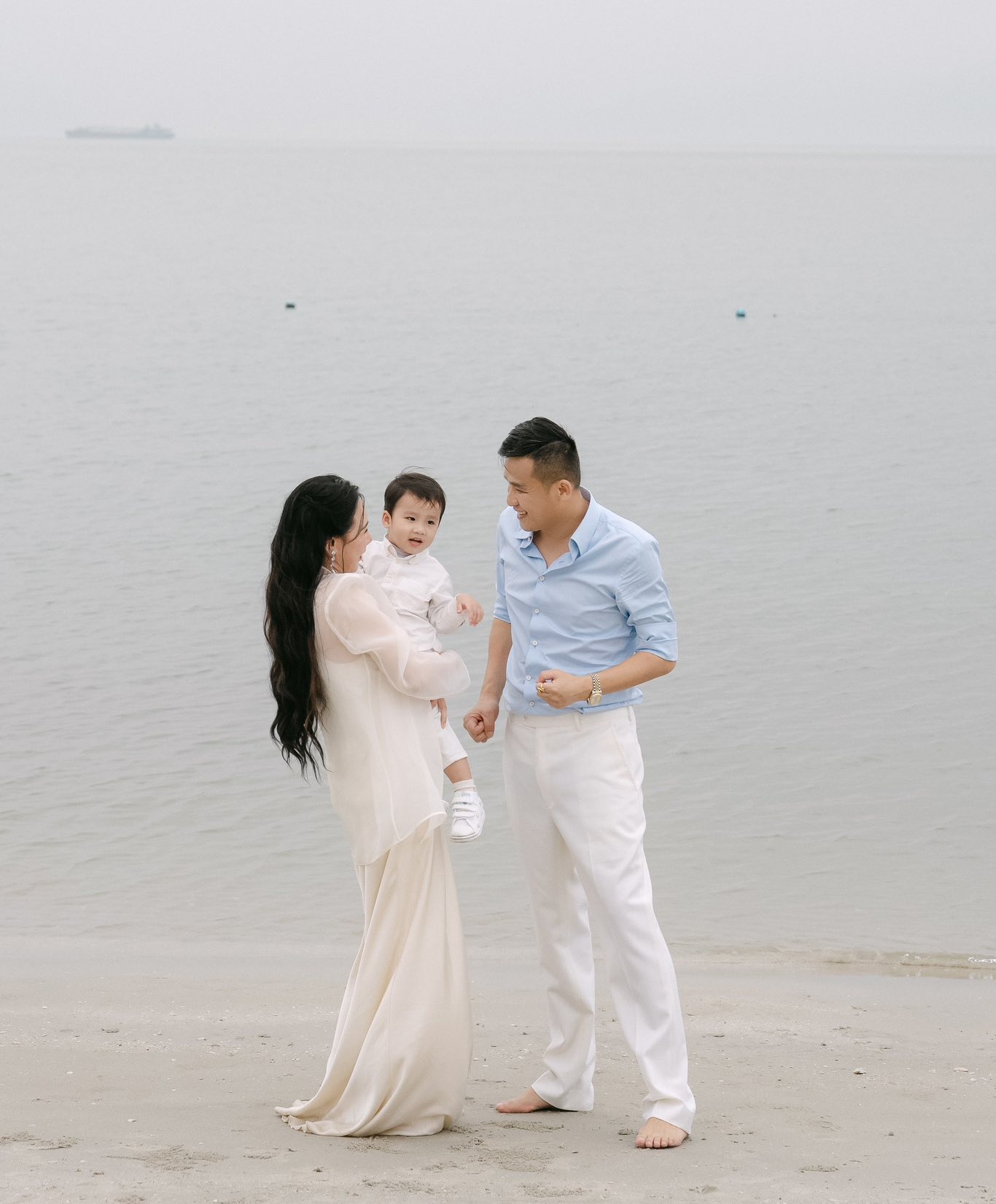 Nữ nghệ sĩ là "đại gia đất mỏ", sở hữu biệt thự từ Hà Nội đến TP.HCM, 45 tuổi mới lấy chồng- Ảnh 8. Nữ nghệ sĩ là "đại gia đất mỏ", sở hữu biệt thự từ Hà Nội đến TP.HCM, 45 tuổi mới lấy chồng- Ảnh 8.
